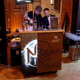 Ukrainalainen Nemiroff-vodka oli nyt esillä omallakin ständillä sen lisäksi, että se näkyi toisella (maahantuojan?) ständillä.