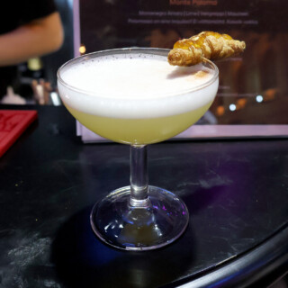 Valitettavasti Distillumin drinkkimenun kuva ei onnistunut, joten tässä lähempi kuva croissant-drinkistä, joka oli kyllä nami.