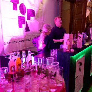 Toppa-baarin tiskillä työskennellyt mies oli tuttu edellisvuodelta, jolloin hän oli eri ständillä