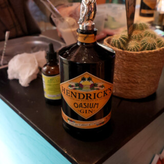 Hendrick's esitteli Oasium-giniään