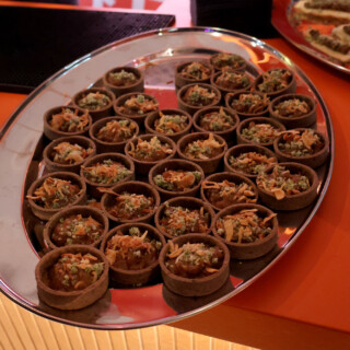 Cointreun ständillä oli myös pikkupurtavaa tarjolla